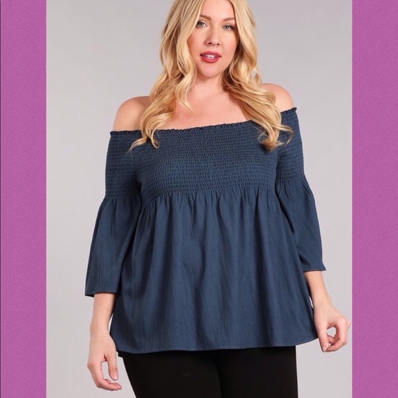 Tops - ⭐️PLUS OFF THE SHOULDER smocked shirt⭐️Demin look
